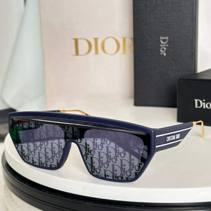 Picture of Dior Sunglasses _SKUfw77817386fw
